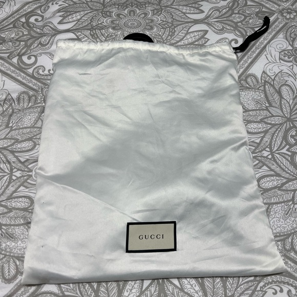 Gucci Calfskin Logo Drawstring Backpack black (NEW/NEVER USED) - Picture 14 of 16